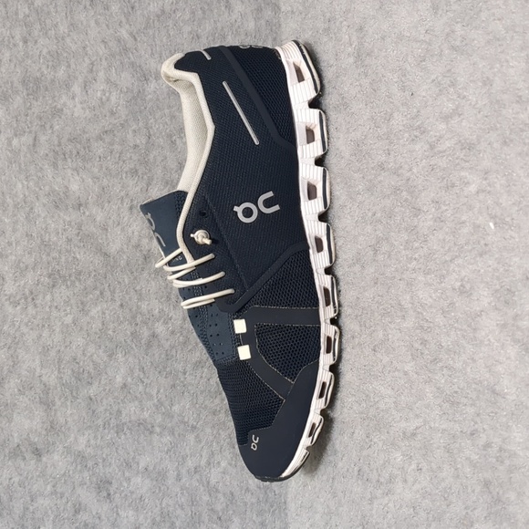 On Running Other - On Cloud 5 Men’s Running blue Shoes size 10